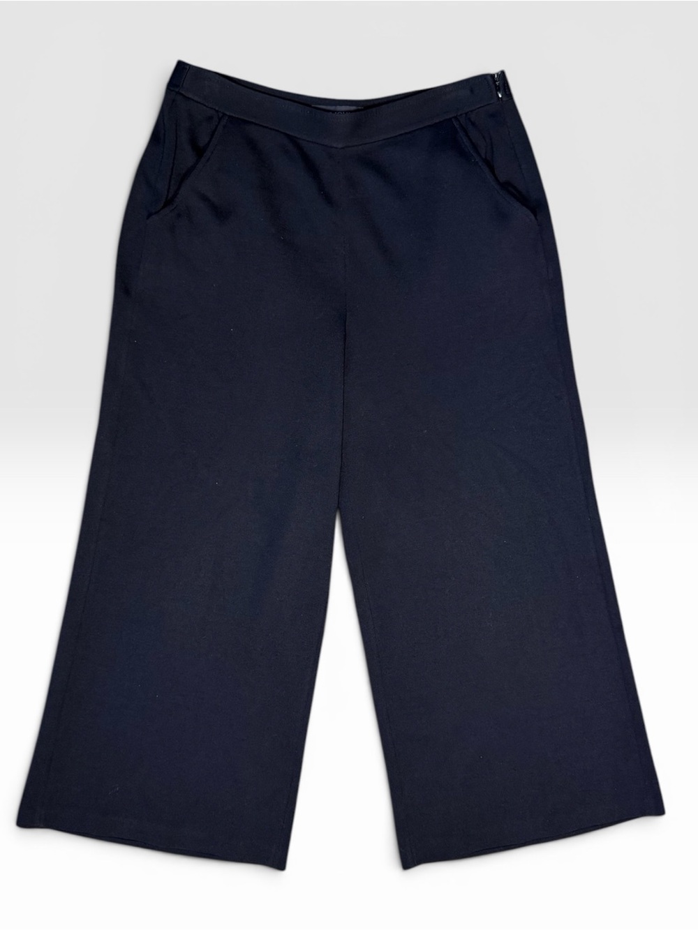 St. John Black Wool Viscose Knit Cropped Wide Leg Culotte Pants Size 10